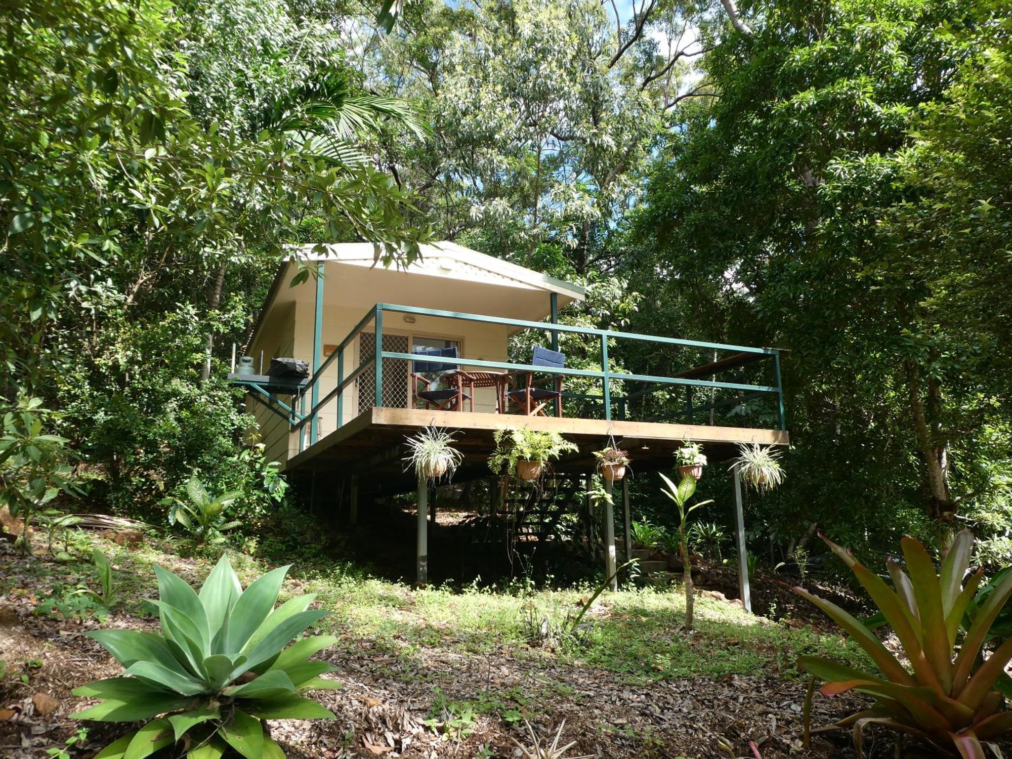 Vista Hinchinbrook Aparthotel Cardwell Exterior photo